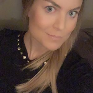 Meet your Posher, Claire